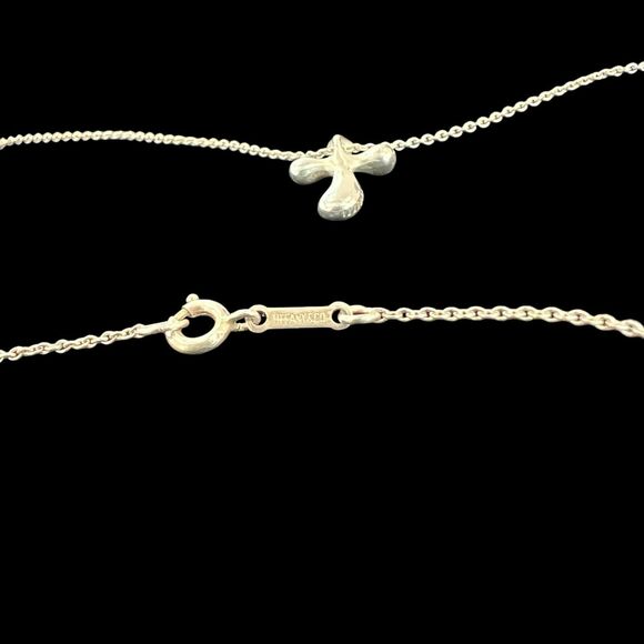 Tiffany & Co. Elsa Peretti Sterling Silver Medium Cross Pendant Necklace 16” - Picture 8 of 12